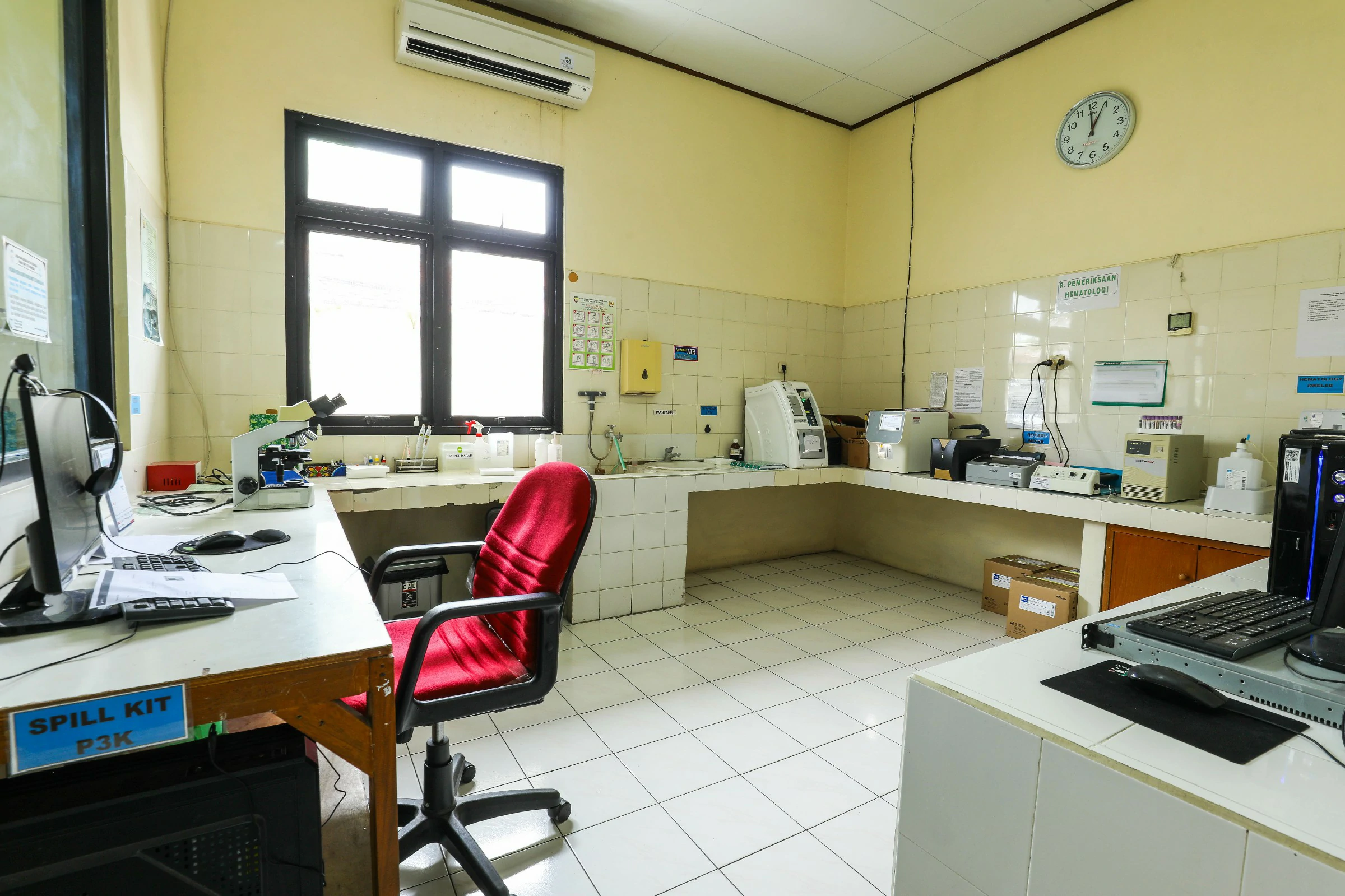 Laboratorium (4)